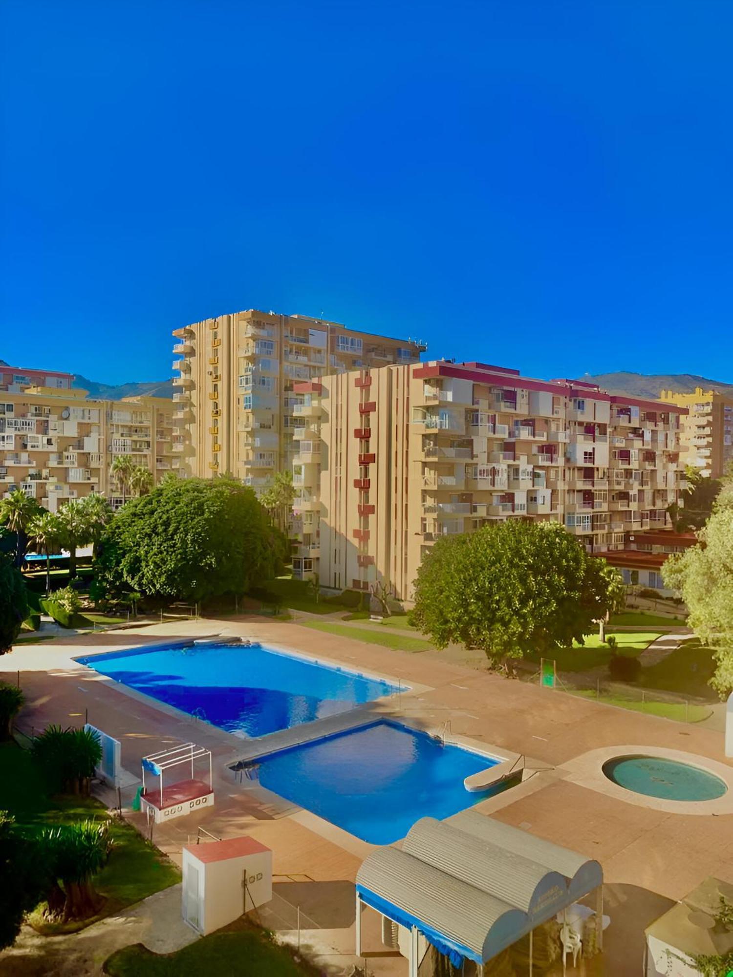 Luxury Suites Sunset Beach Benalmádena Kültér fotó